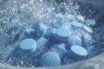 Faut-il utiliser des galets bleus dans la chasse d’eau ?